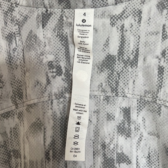 Lululemon double side windbreaker - Picture 4 of 7